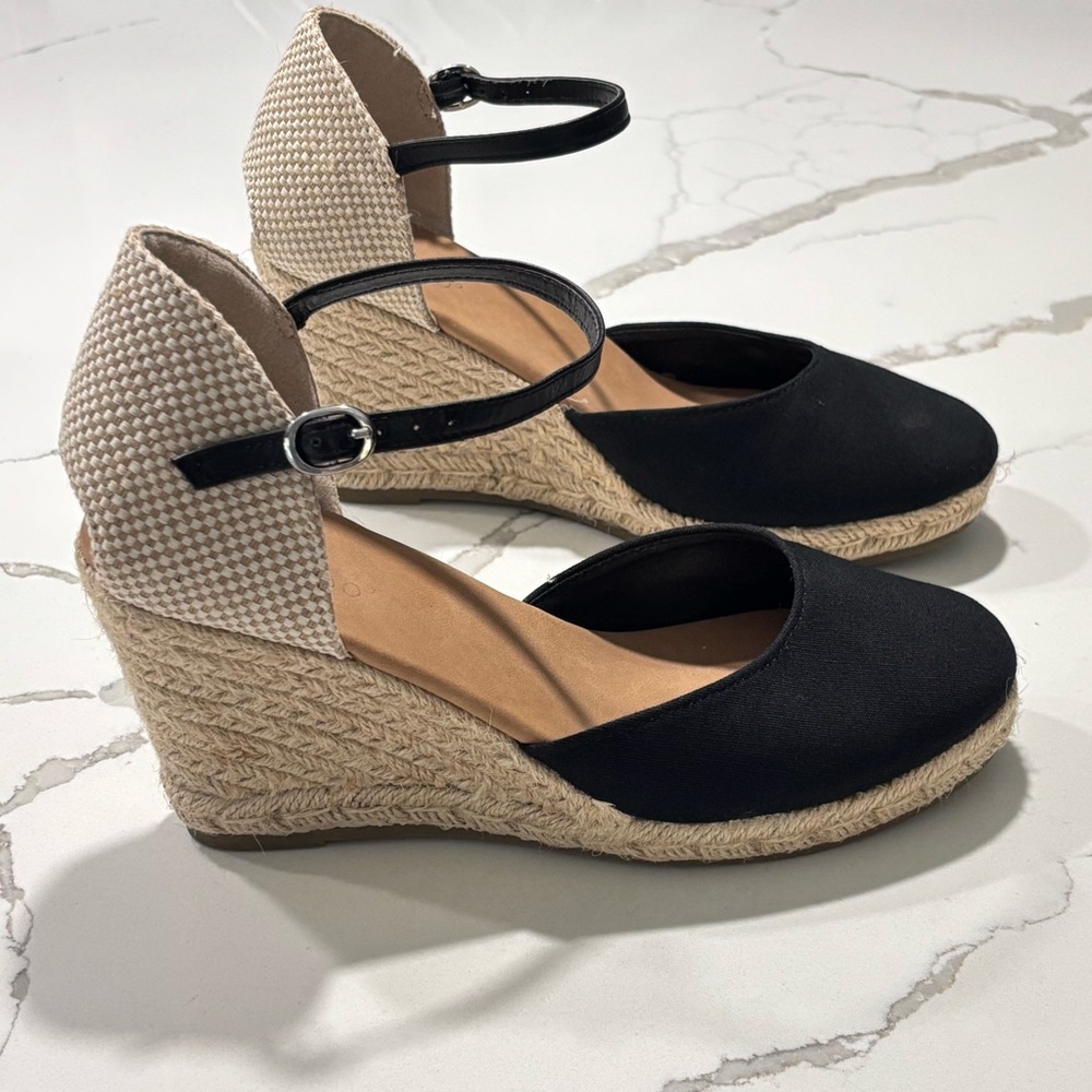 BAMBOO Black and Cream Jute Espadrille Wedge Sandals